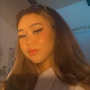 Meet your Posher, Alina